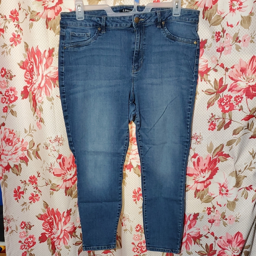 d. jeans Women's Classic Blue Ankle Jeans 18w